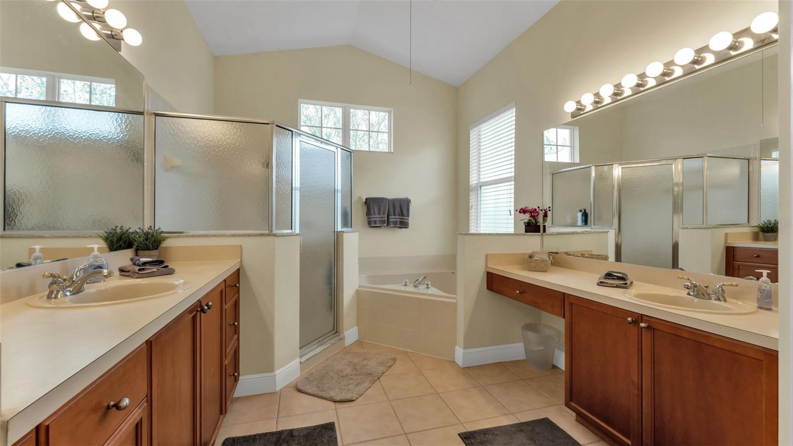 Image 24 of 68 For 345 Barbera Drive