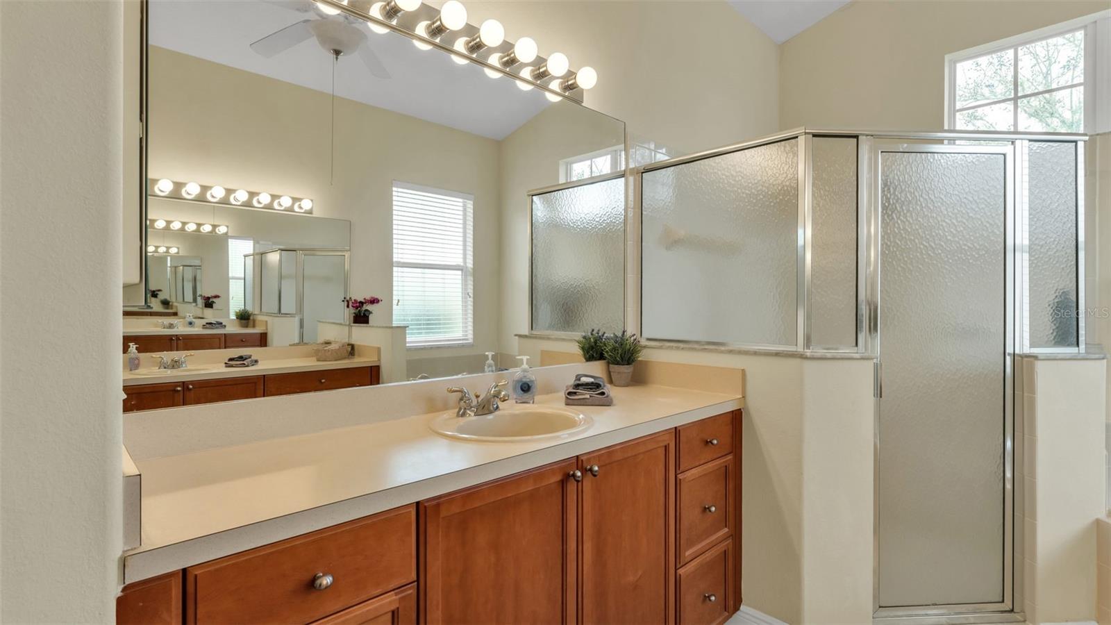 Image 25 of 68 For 345 Barbera Drive