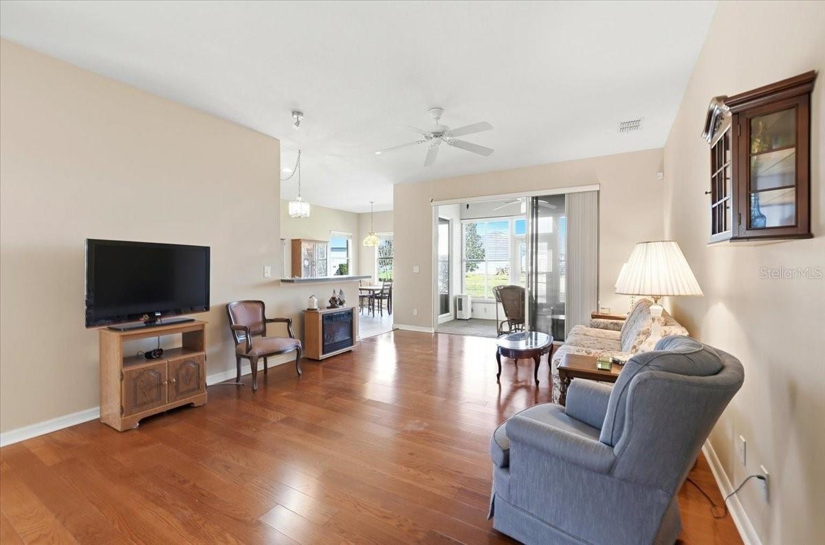 Image 10 of 60 For 3357 Grenville Drive