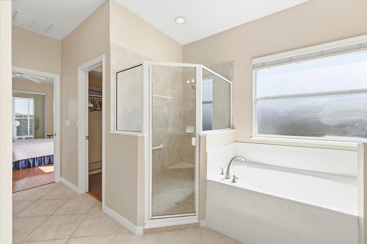 Image 22 of 60 For 3357 Grenville Drive