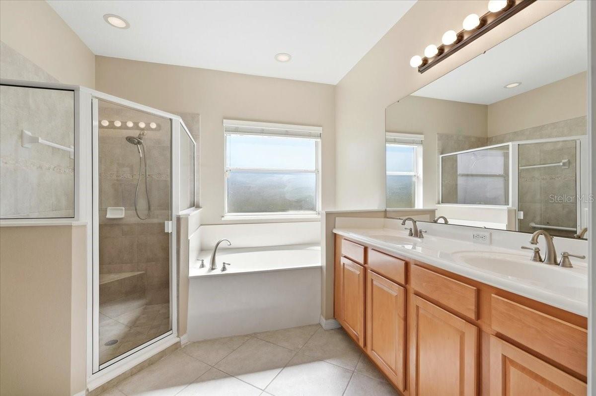 Image 24 of 60 For 3357 Grenville Drive