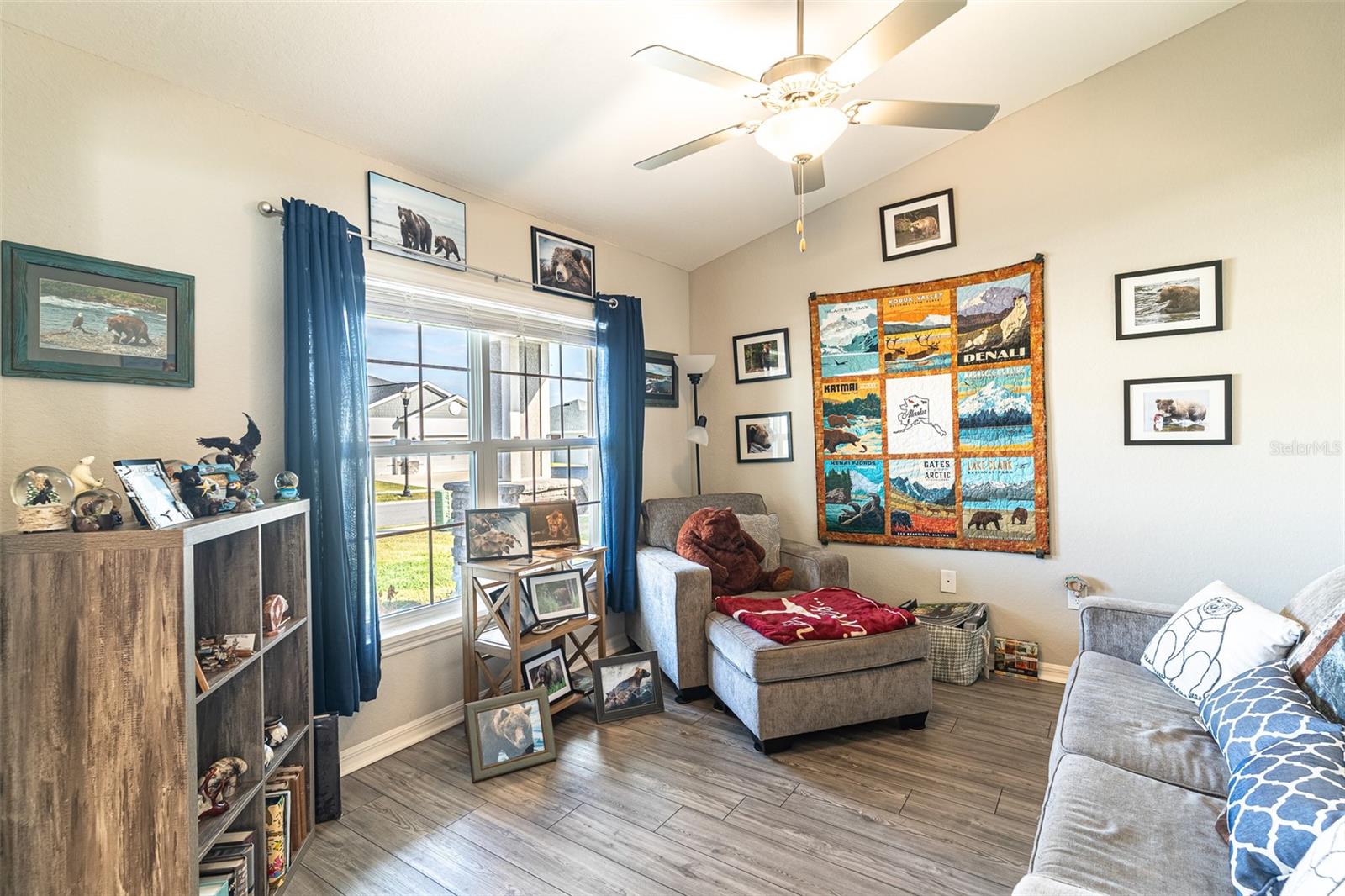 Image 3 of 29 For 1097 Sandpiper Loop