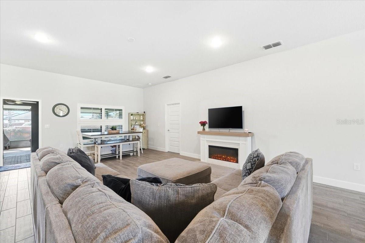 Image 21 of 66 For 331 Crescent Ridge Road