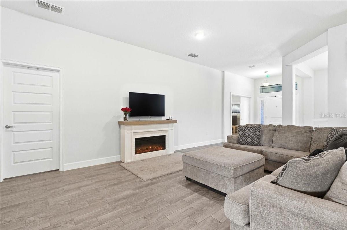 Image 22 of 66 For 331 Crescent Ridge Road