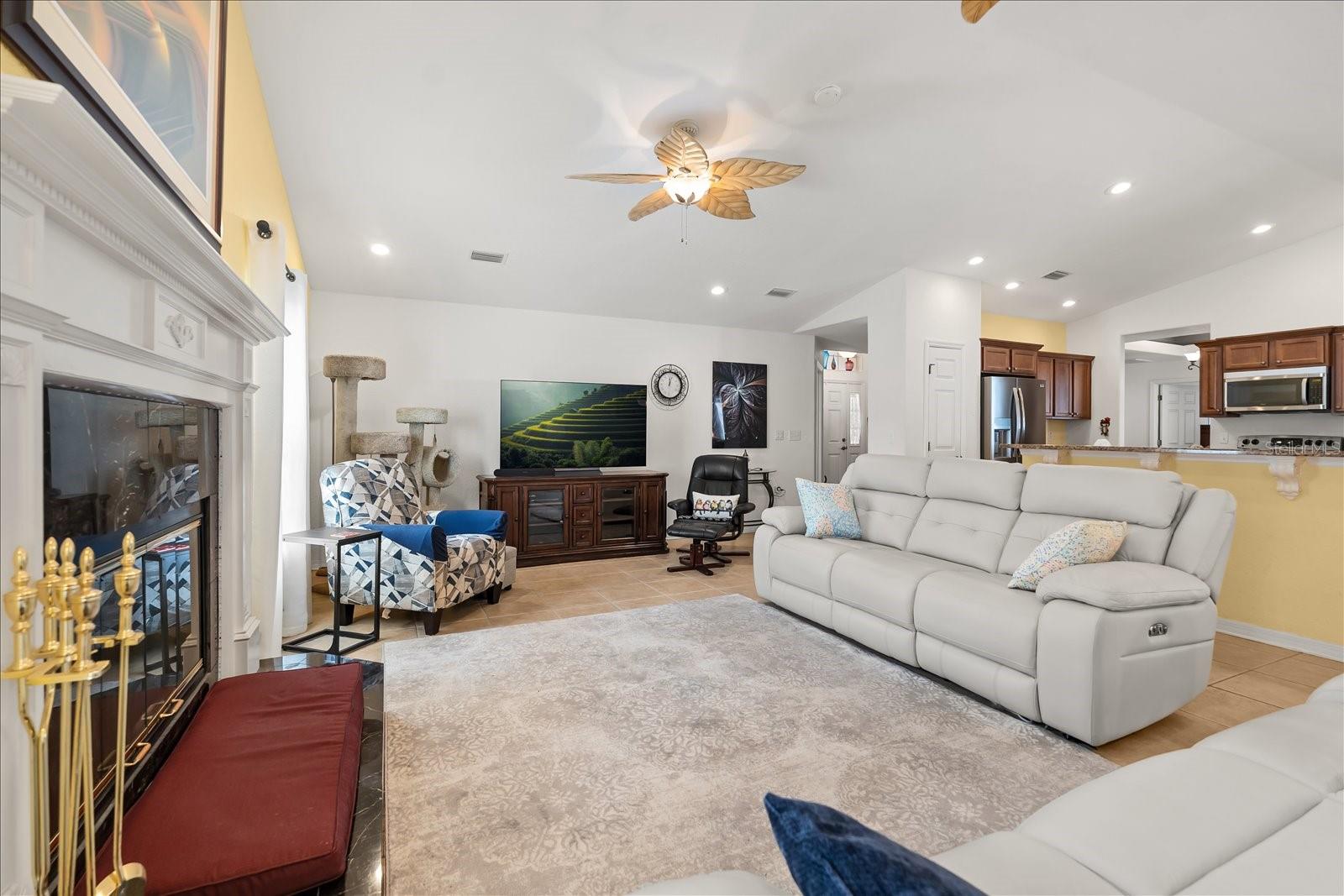 Image 4 of 36 For 1254 Timberidge Loop S