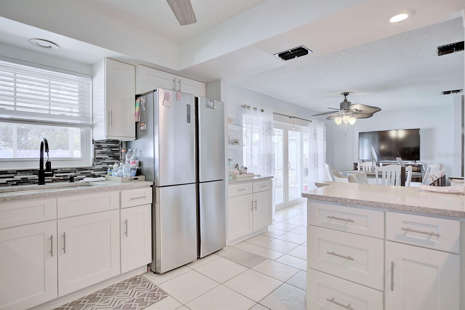 Image 12 of 30 For 4131 Bianca Street