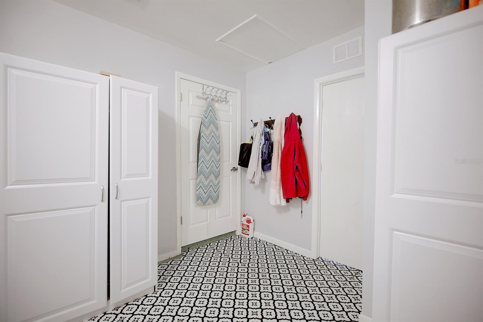 Image 15 of 30 For 4131 Bianca Street