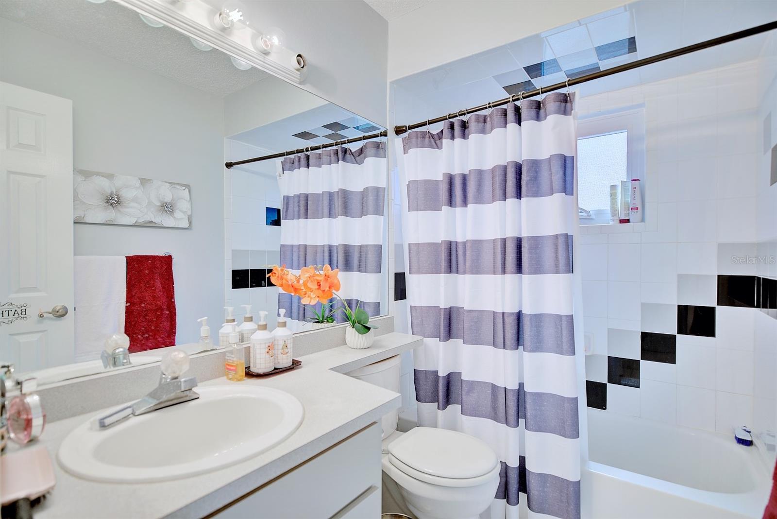 Image 20 of 30 For 4131 Bianca Street