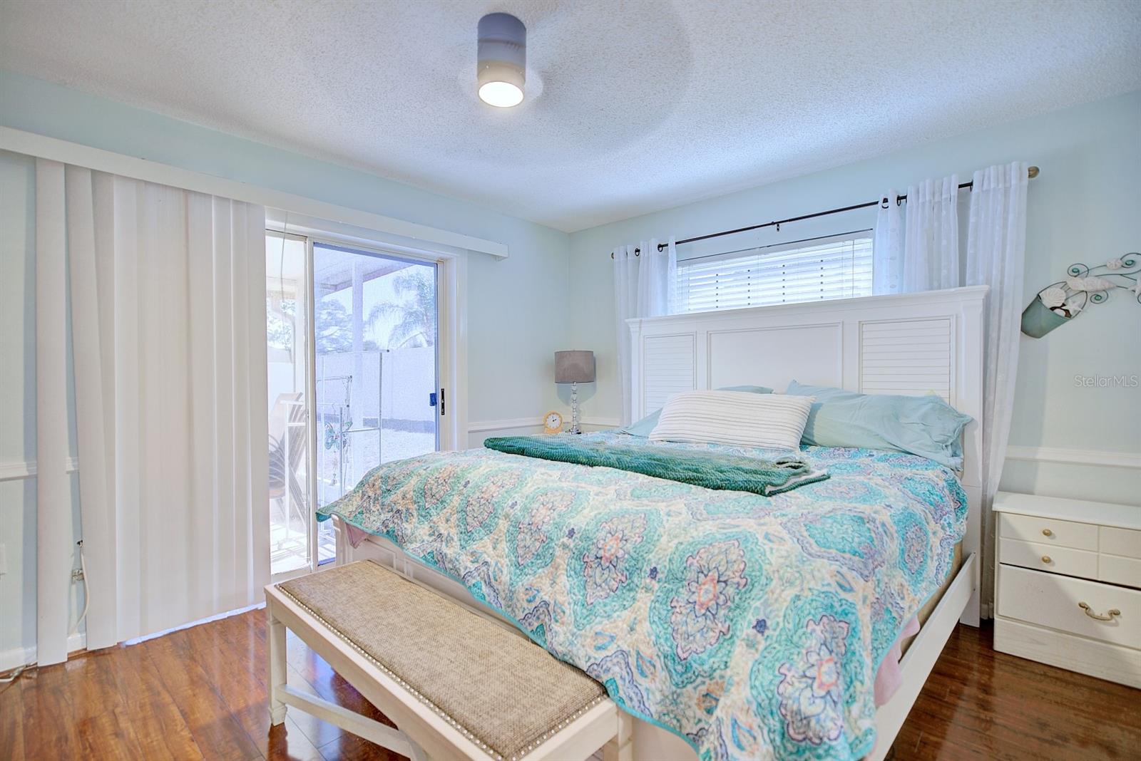 Image 21 of 30 For 4131 Bianca Street