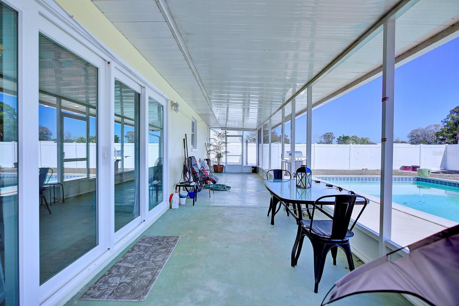 Image 25 of 30 For 4131 Bianca Street