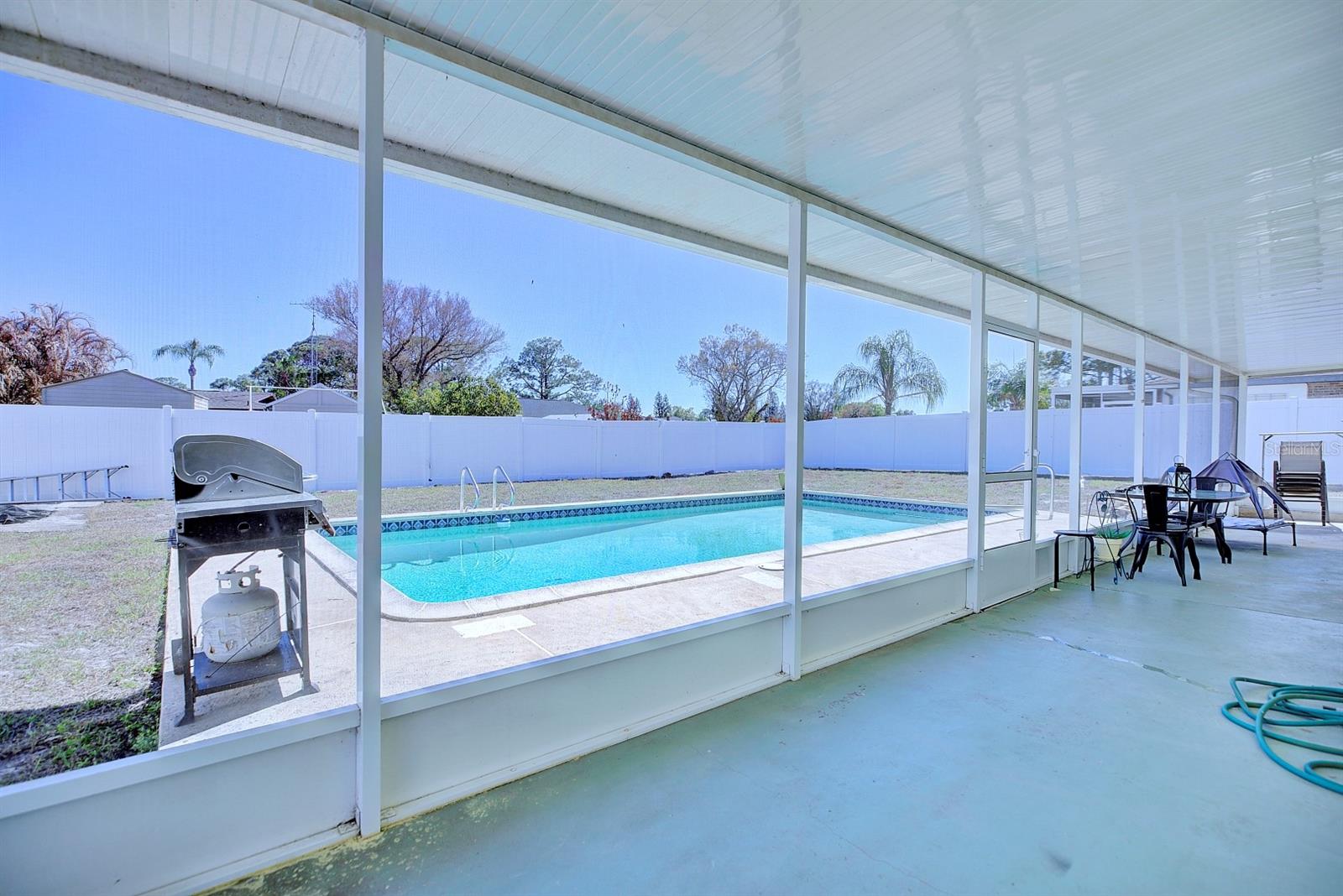 Image 26 of 30 For 4131 Bianca Street