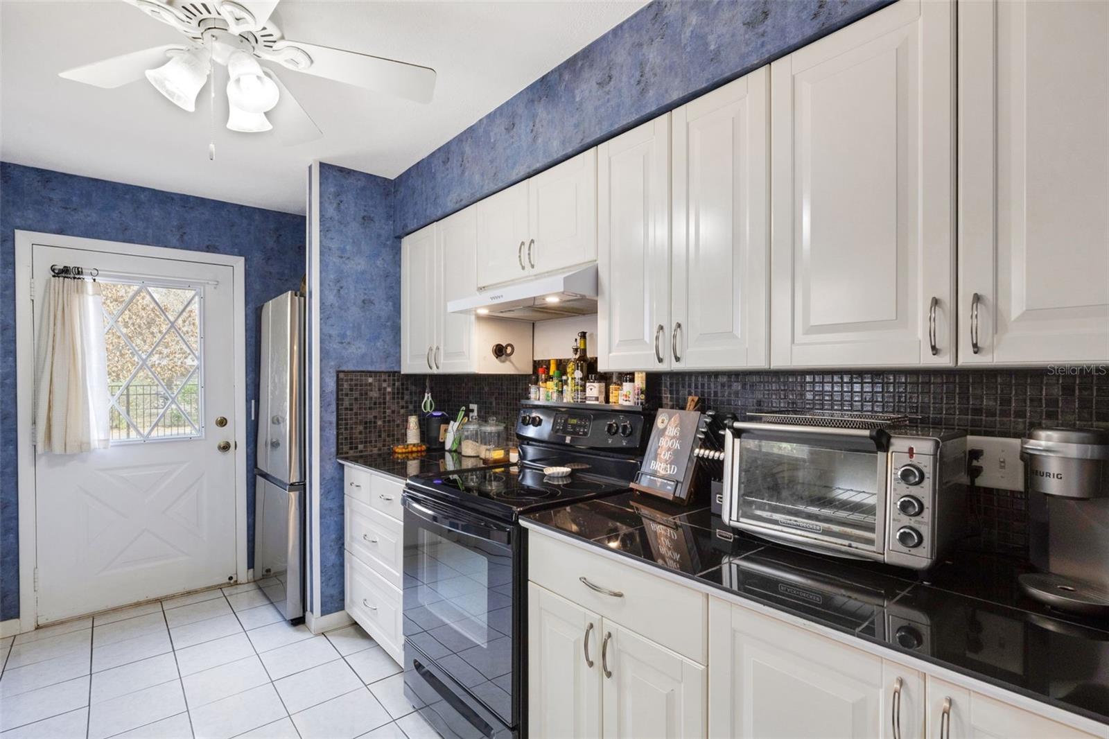 Image 14 of 47 For 1522 Eckart Drive