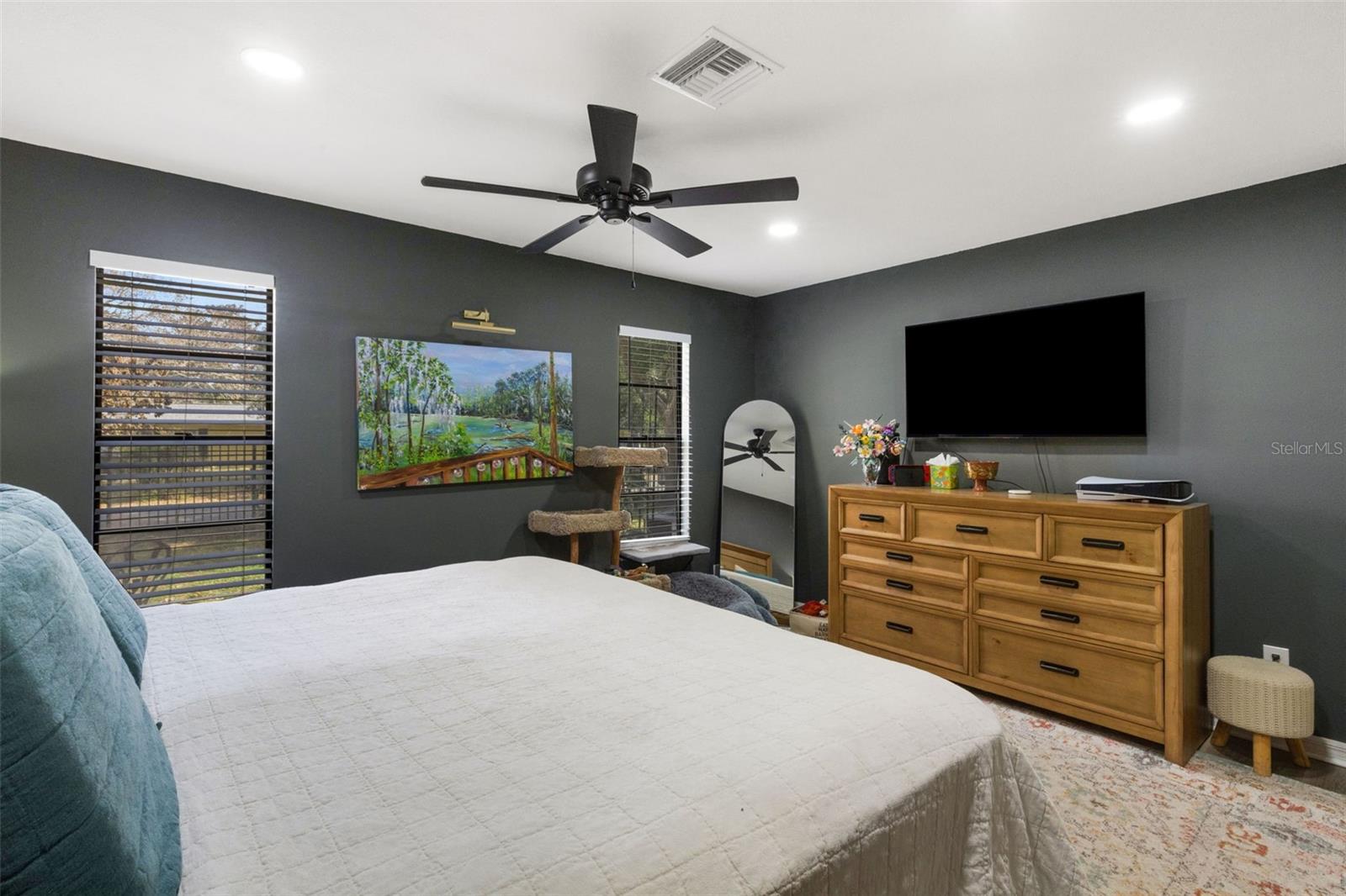 Image 20 of 47 For 1522 Eckart Drive