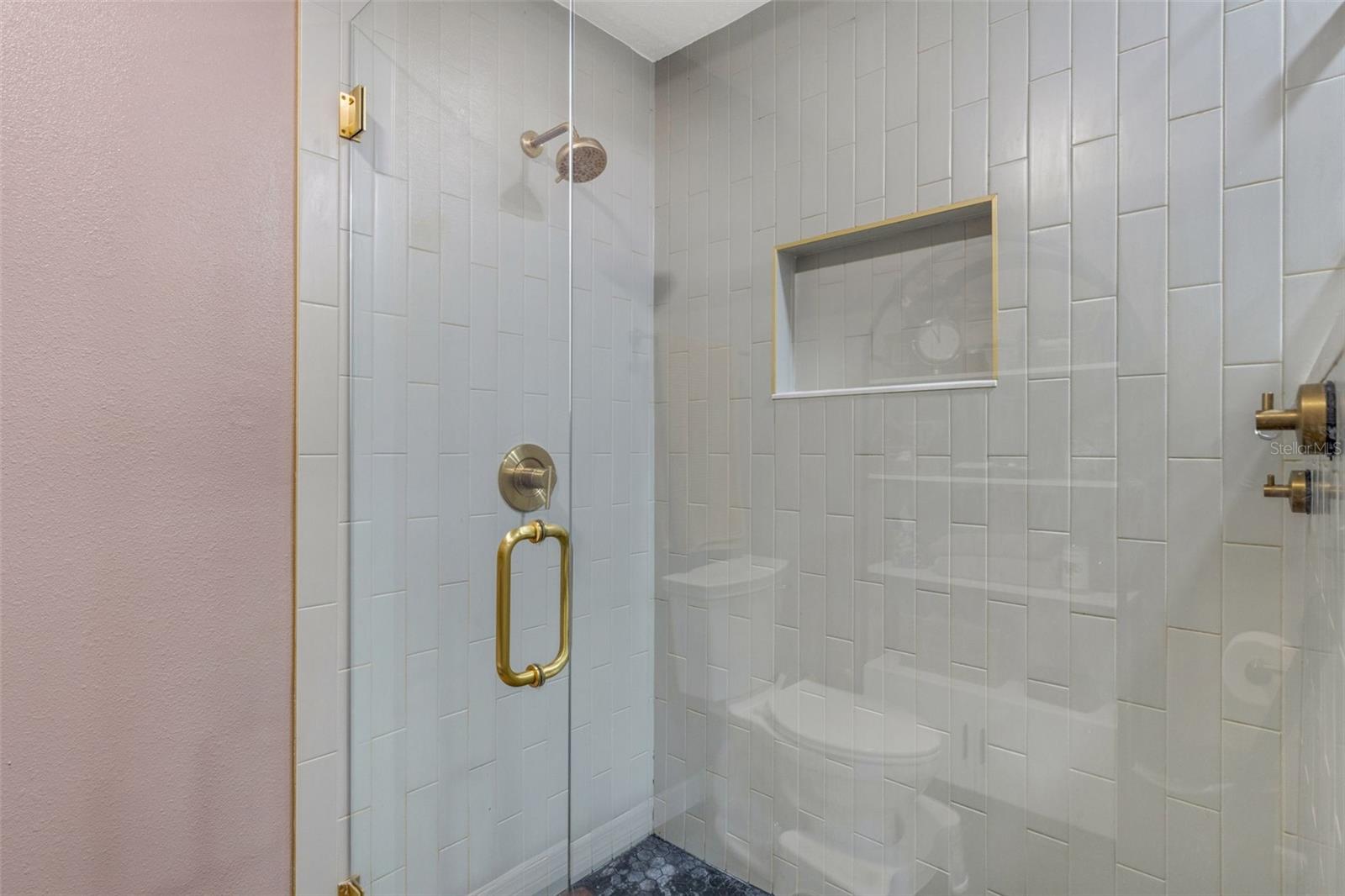 Image 22 of 47 For 1522 Eckart Drive