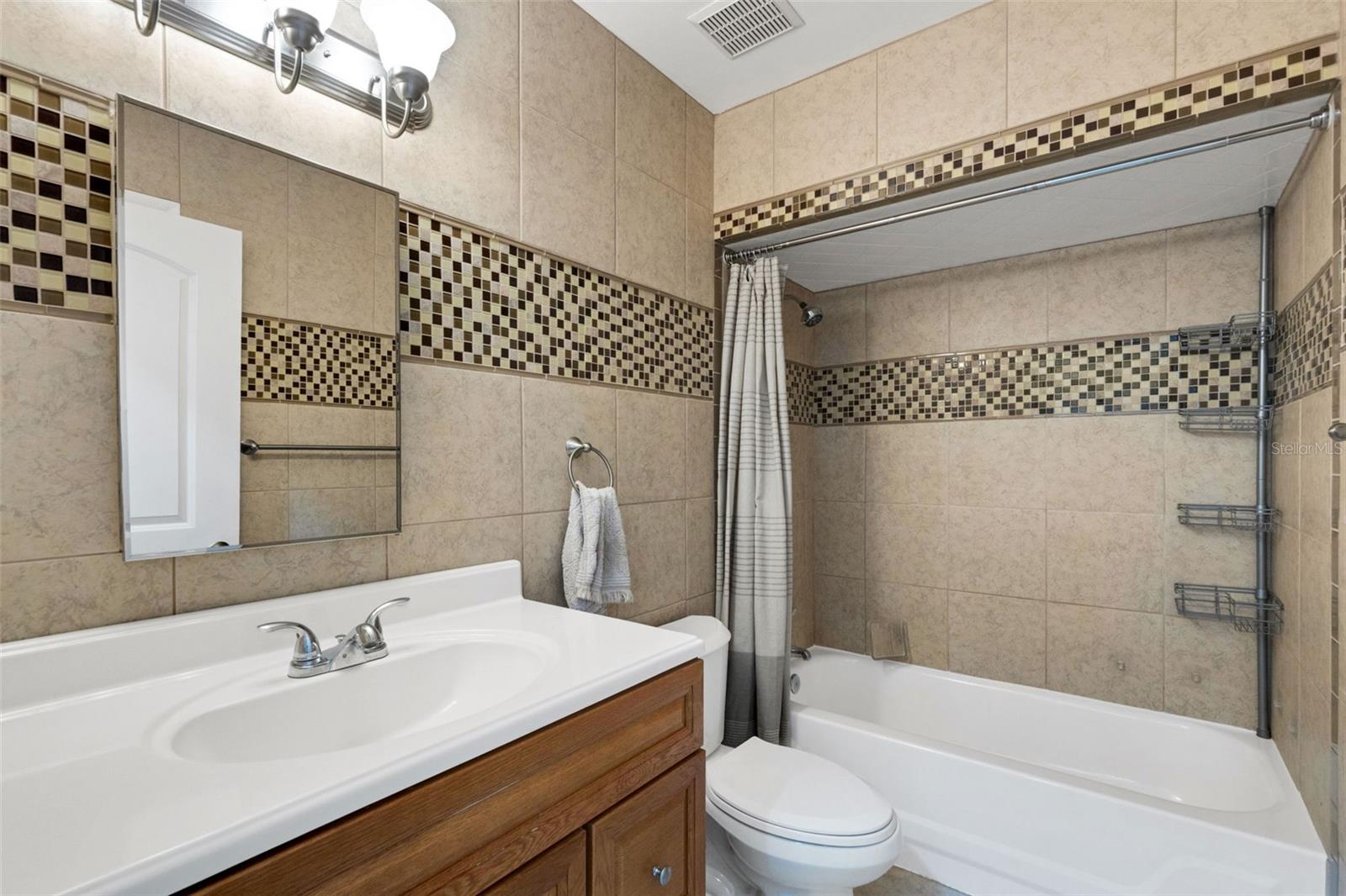 Image 27 of 47 For 1522 Eckart Drive