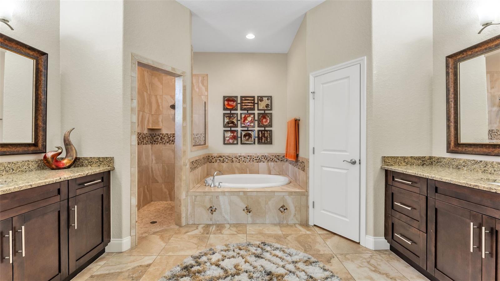 Image 32 of 63 For 7113 Highlands Creek Avenue