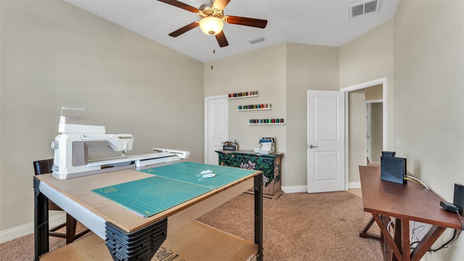 Image 38 of 63 For 7113 Highlands Creek Avenue