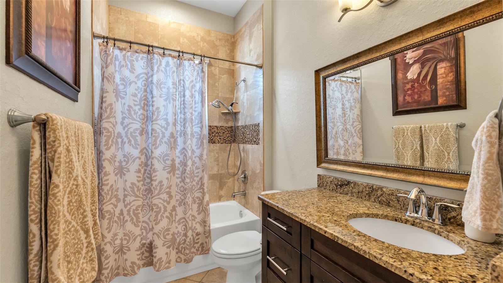 Image 39 of 63 For 7113 Highlands Creek Avenue