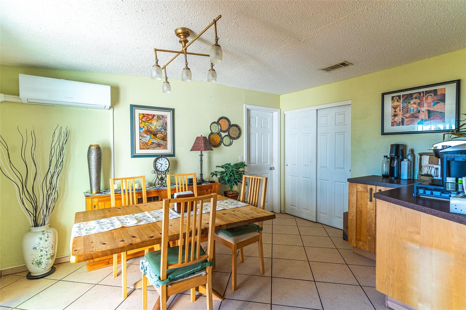 Image 15 of 43 For 130 Ribbon Parkway