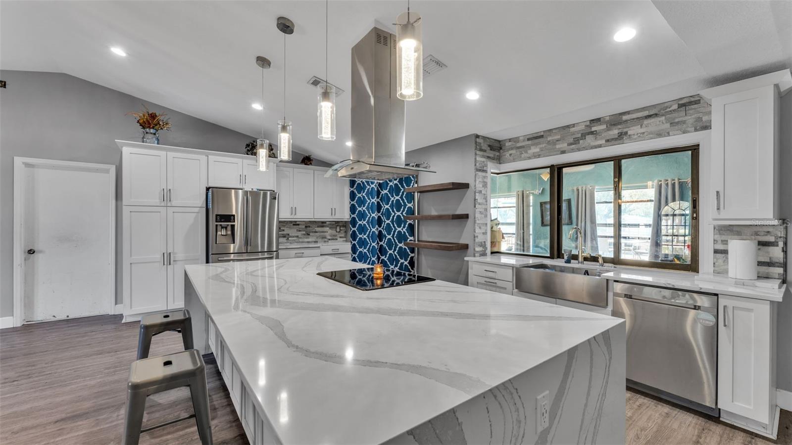 Image 5 of 31 For 6231 Forestwood Drive W