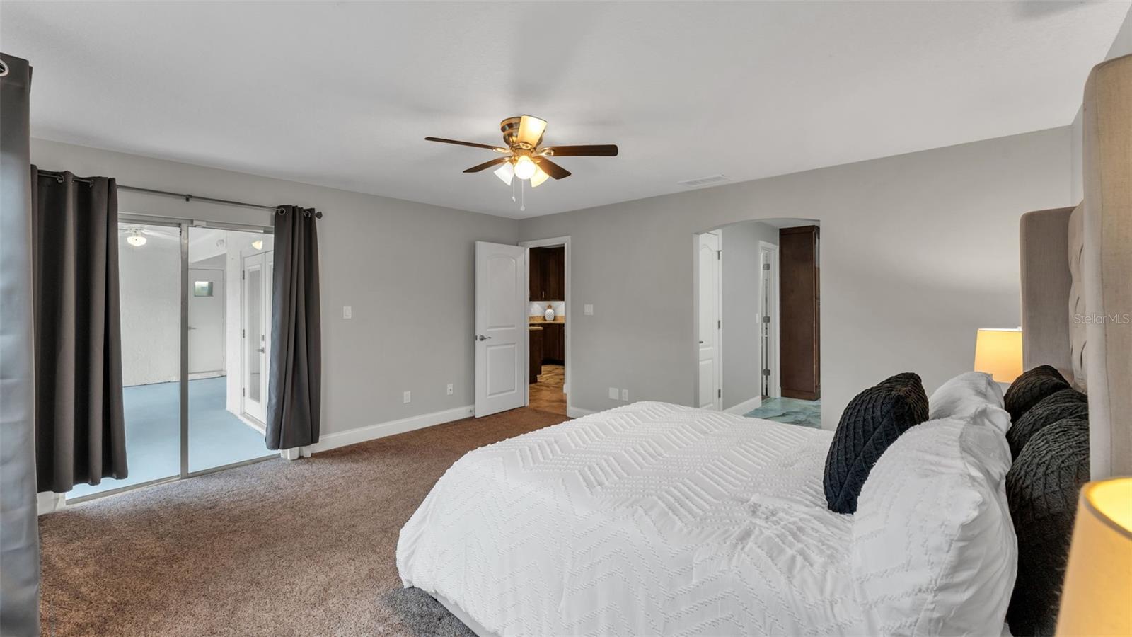 Image 22 of 49 For 7729 Lake Andrea Circle