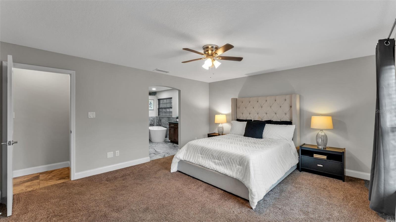 Image 23 of 49 For 7729 Lake Andrea Circle