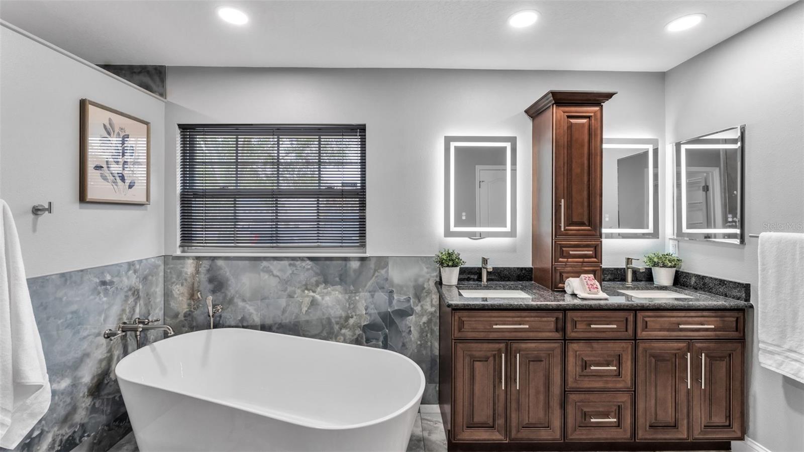 Image 25 of 49 For 7729 Lake Andrea Circle