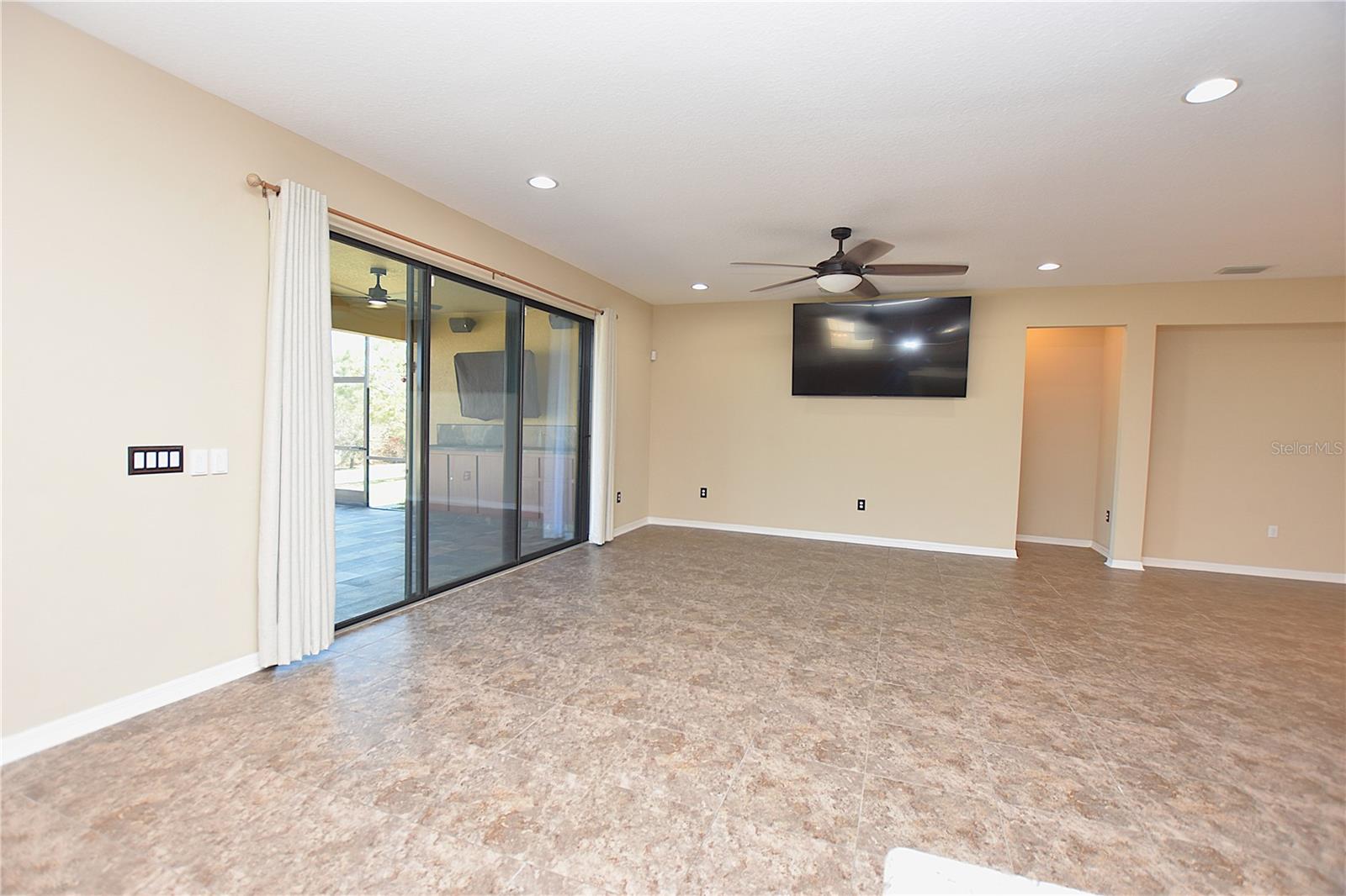 Image 15 of 80 For 3949 Aquilla Drive