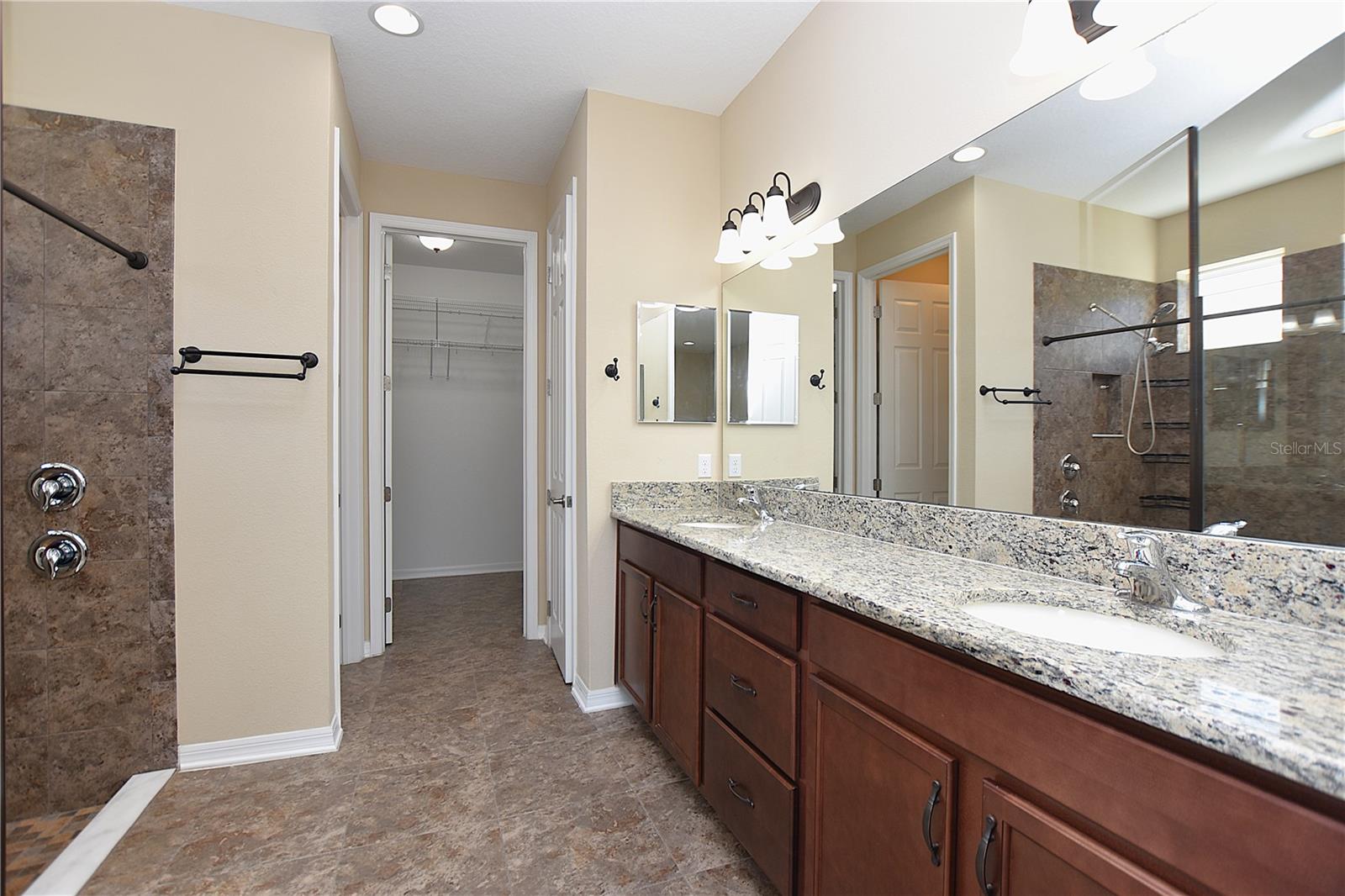 Image 22 of 80 For 3949 Aquilla Drive