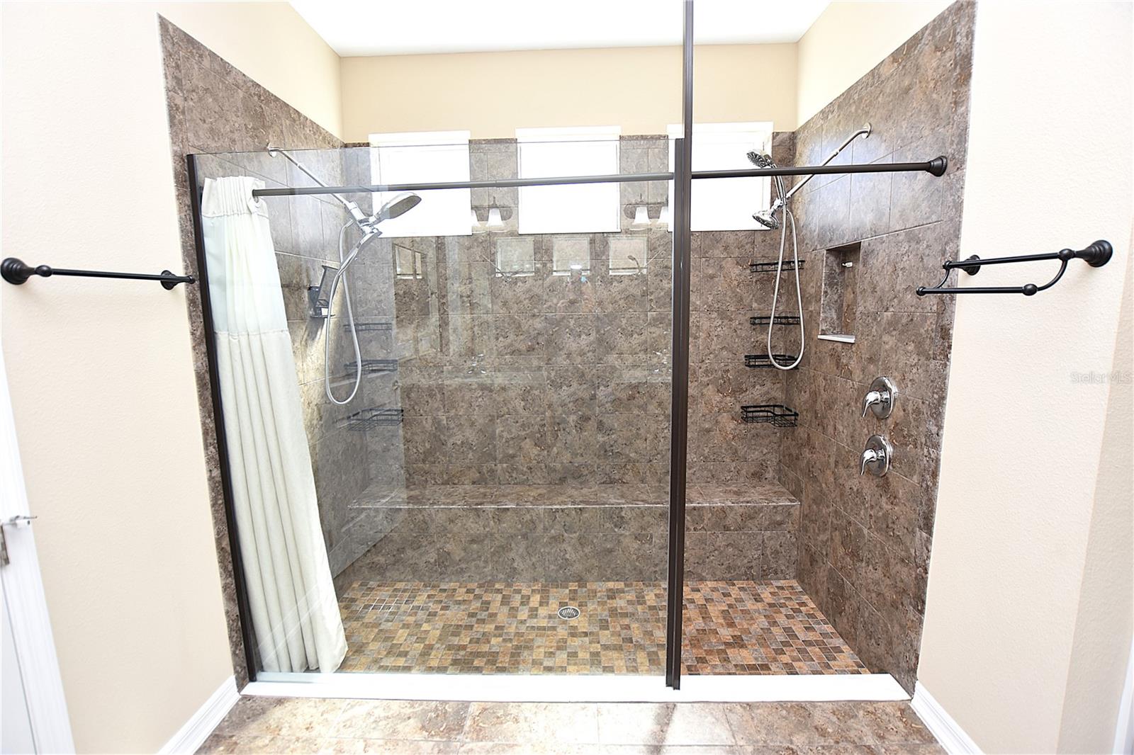 Image 23 of 80 For 3949 Aquilla Drive