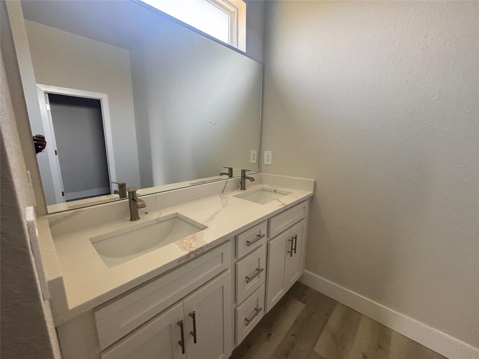 Image 12 of 15 For 8304 Welsford Road