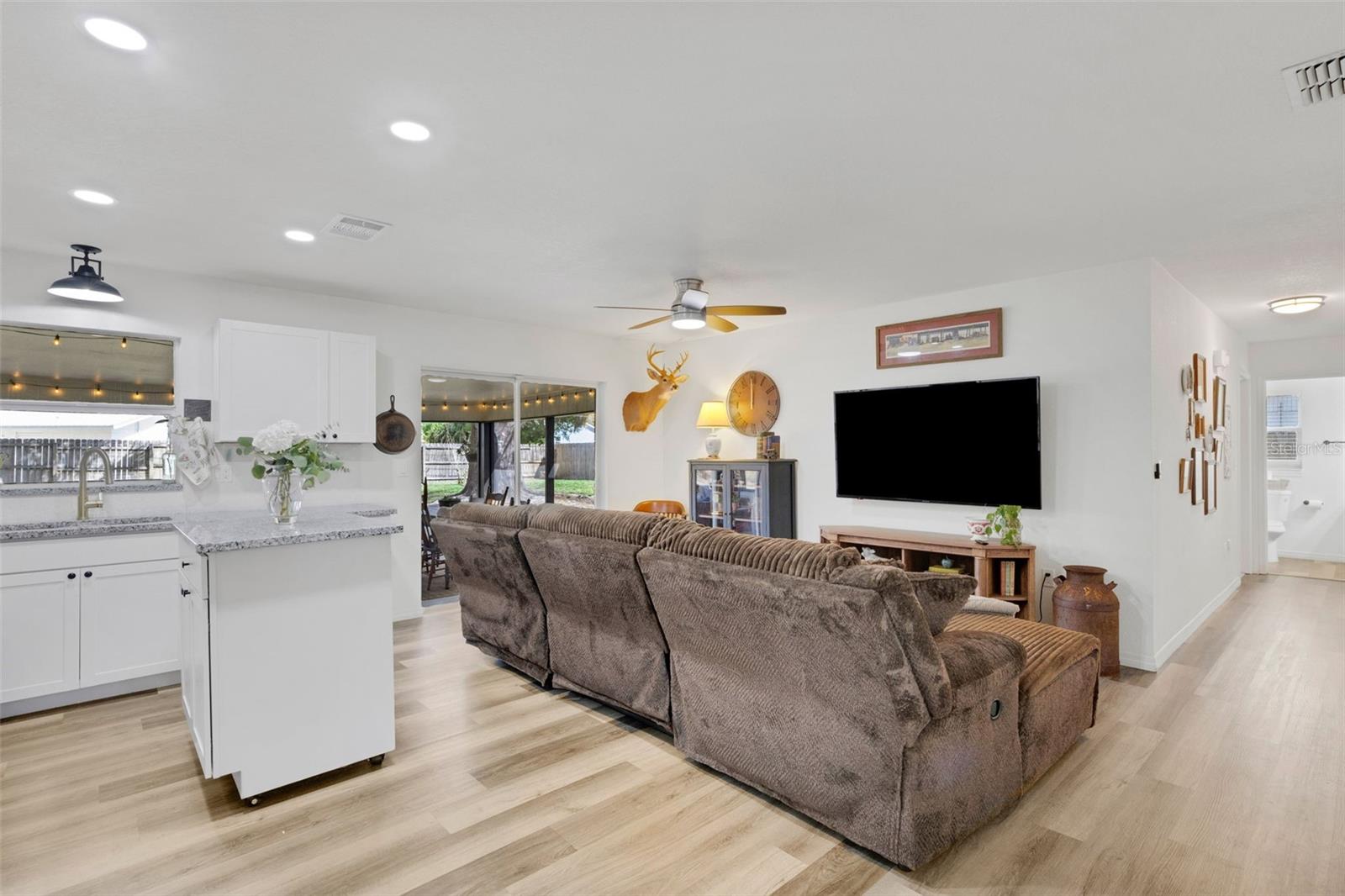 Image 13 of 51 For 2143 Noretta Lane