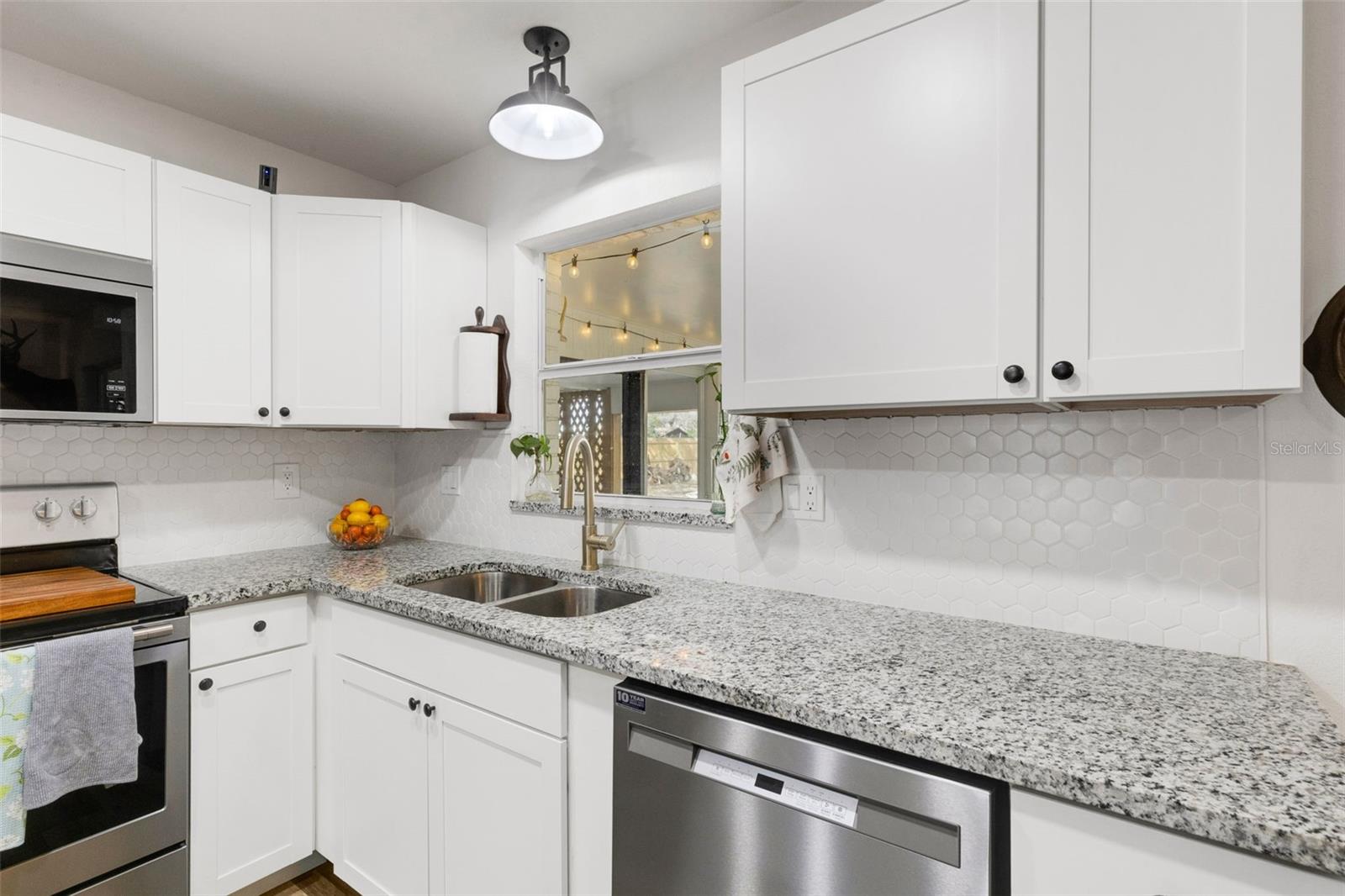 Image 15 of 51 For 2143 Noretta Lane