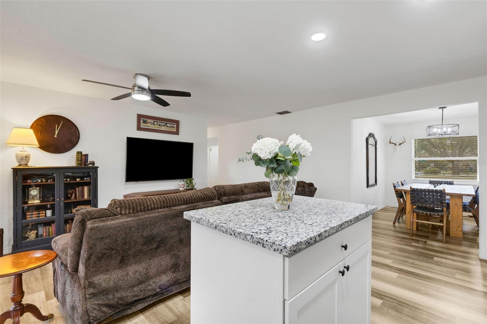 Image 18 of 51 For 2143 Noretta Lane