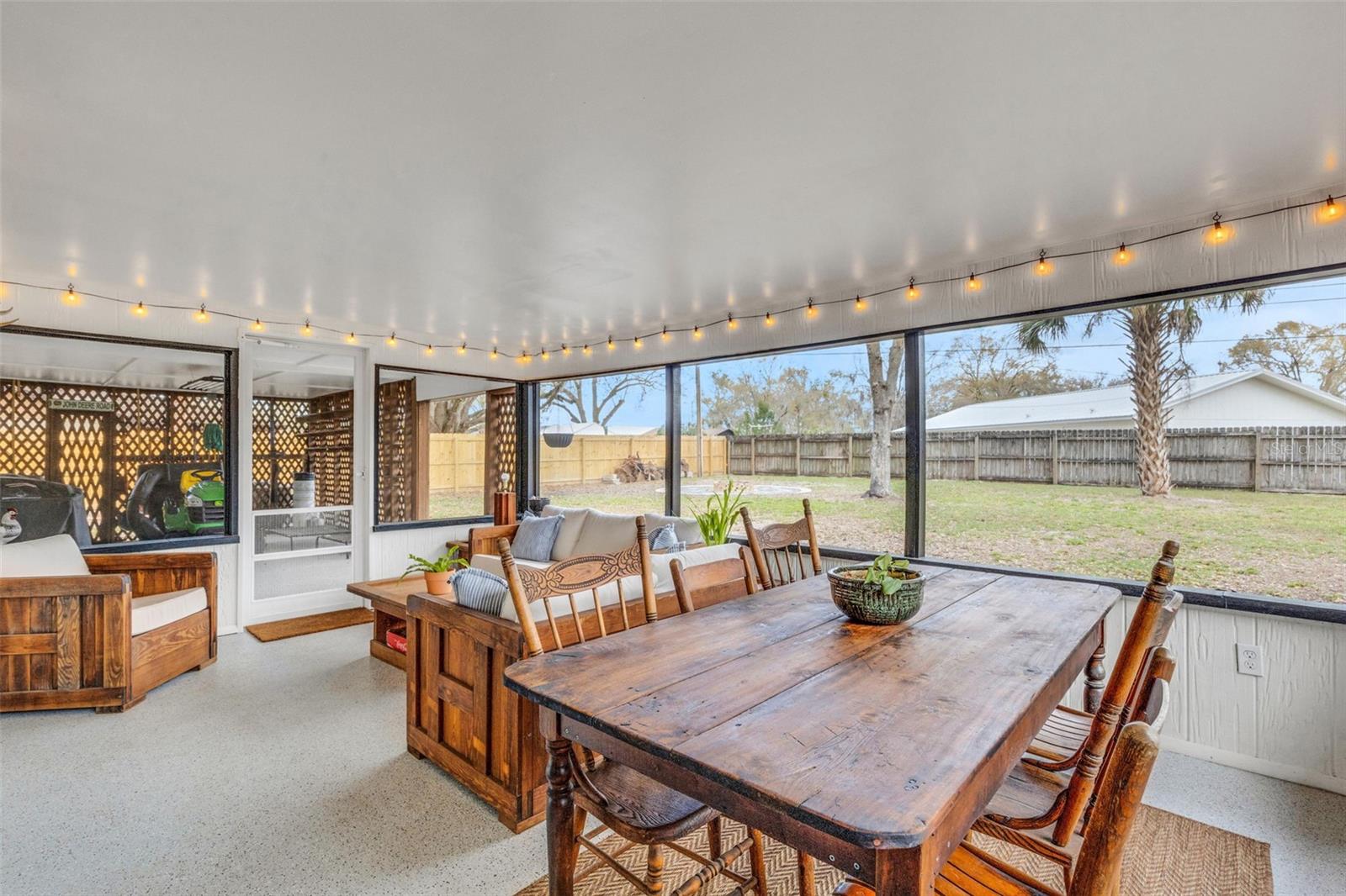 Image 34 of 51 For 2143 Noretta Lane