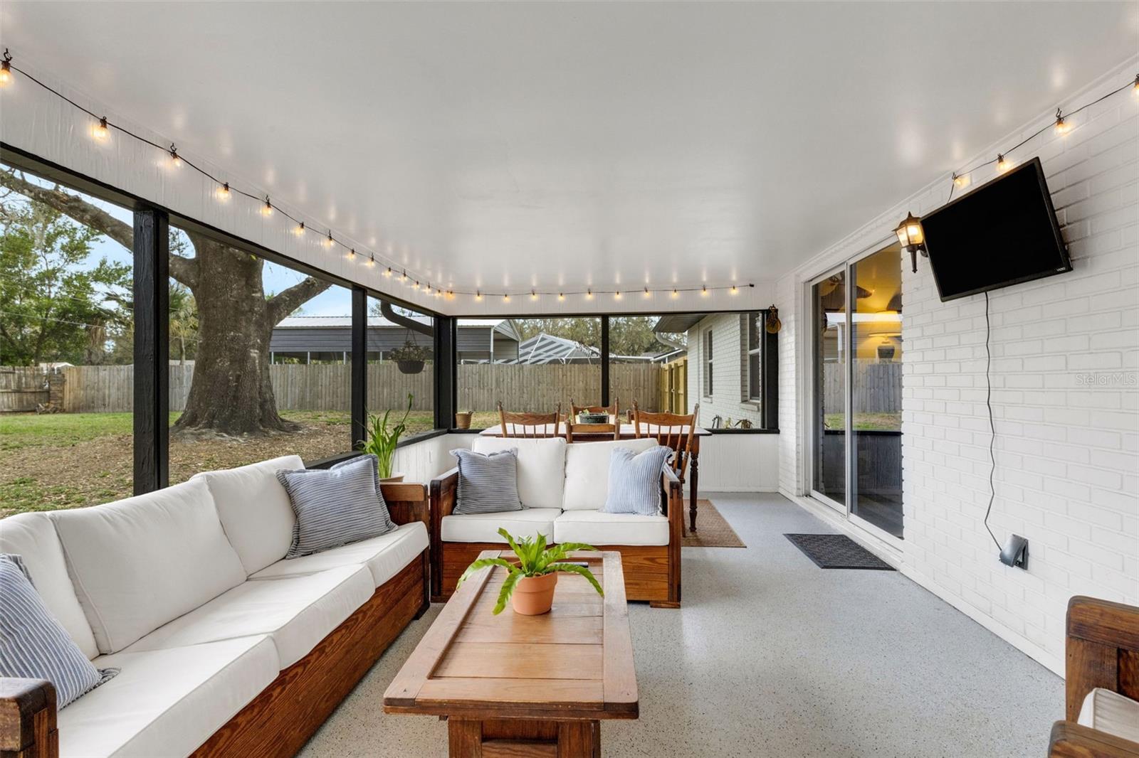 Image 36 of 51 For 2143 Noretta Lane