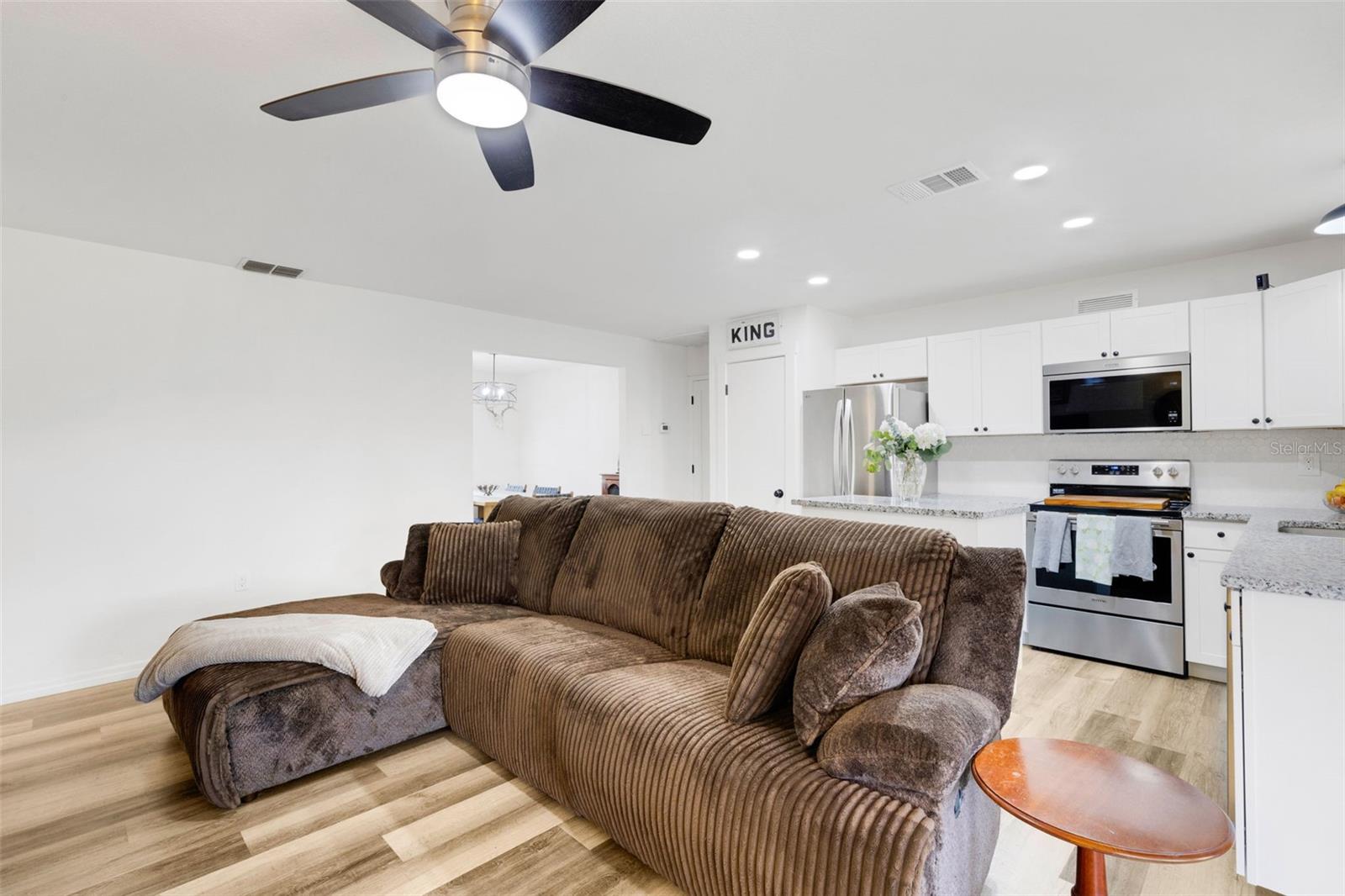 Image 4 of 51 For 2143 Noretta Lane