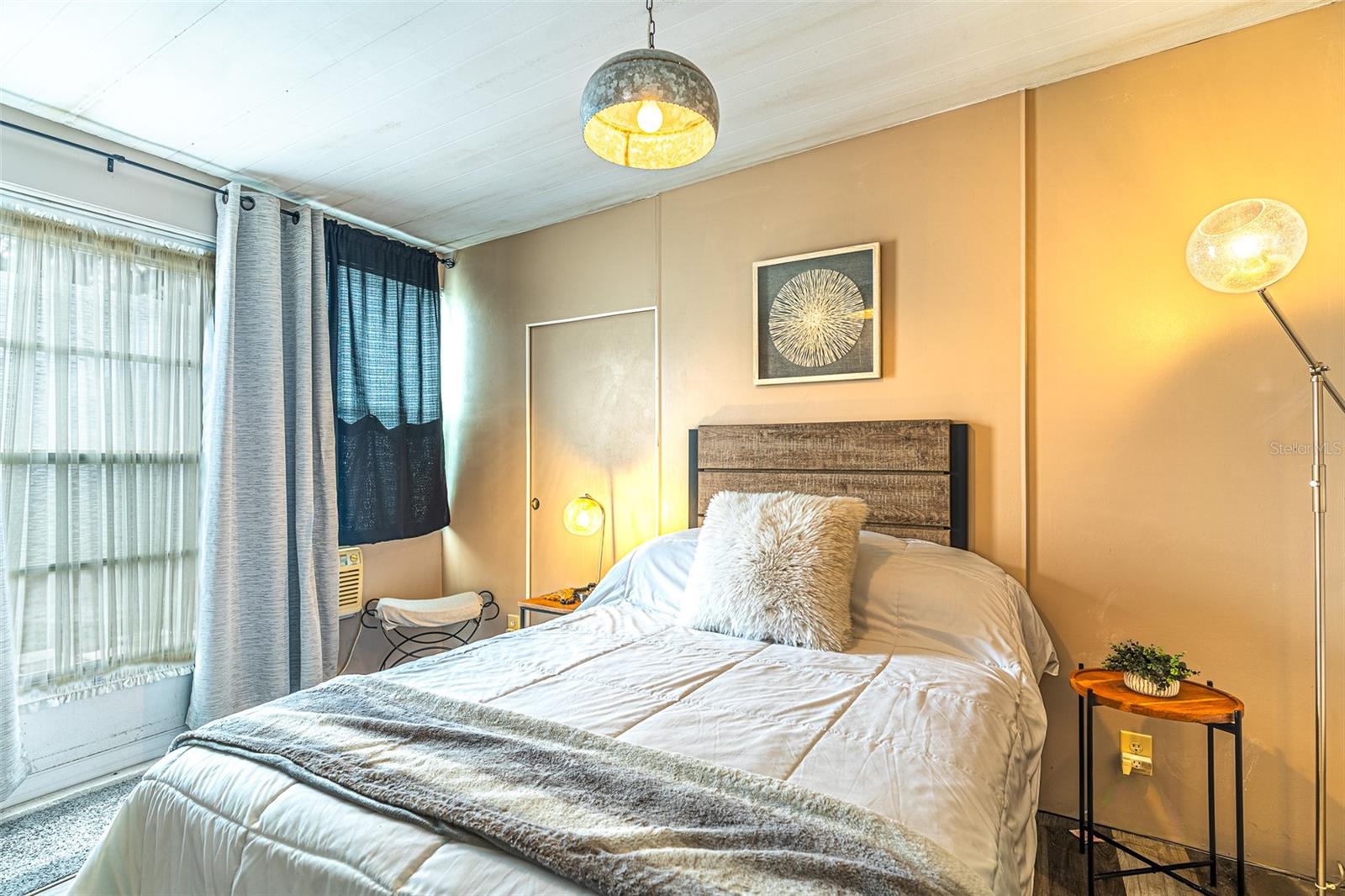 Image 10 of 43 For 77 Silversides Street