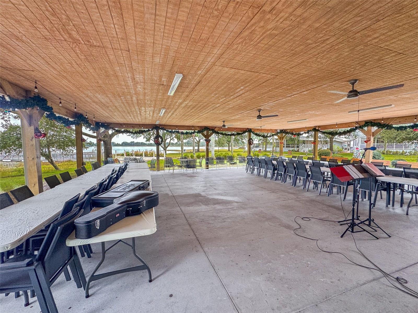 Image 25 of 43 For 77 Silversides Street