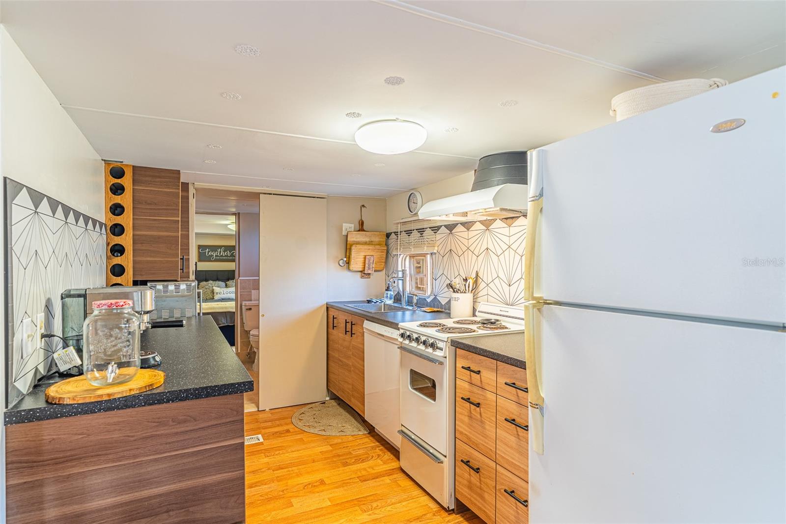 Image 3 of 43 For 77 Silversides Street