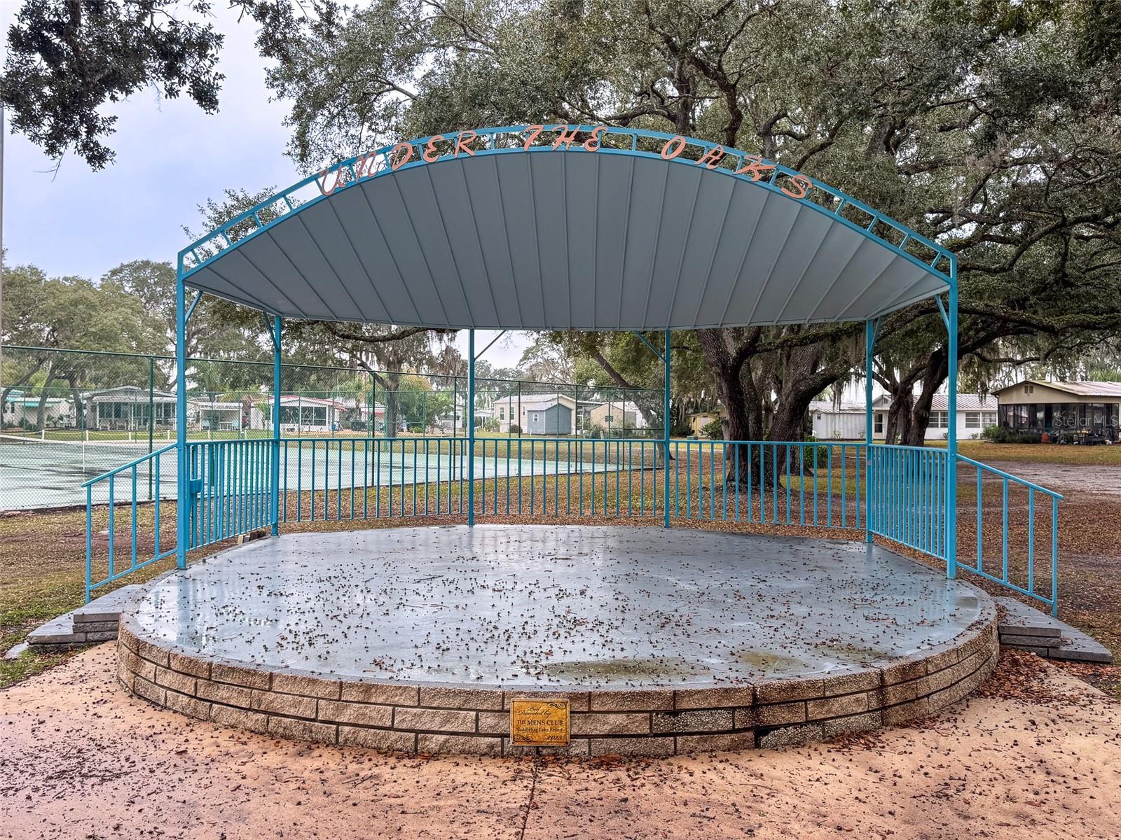 Image 36 of 43 For 77 Silversides Street