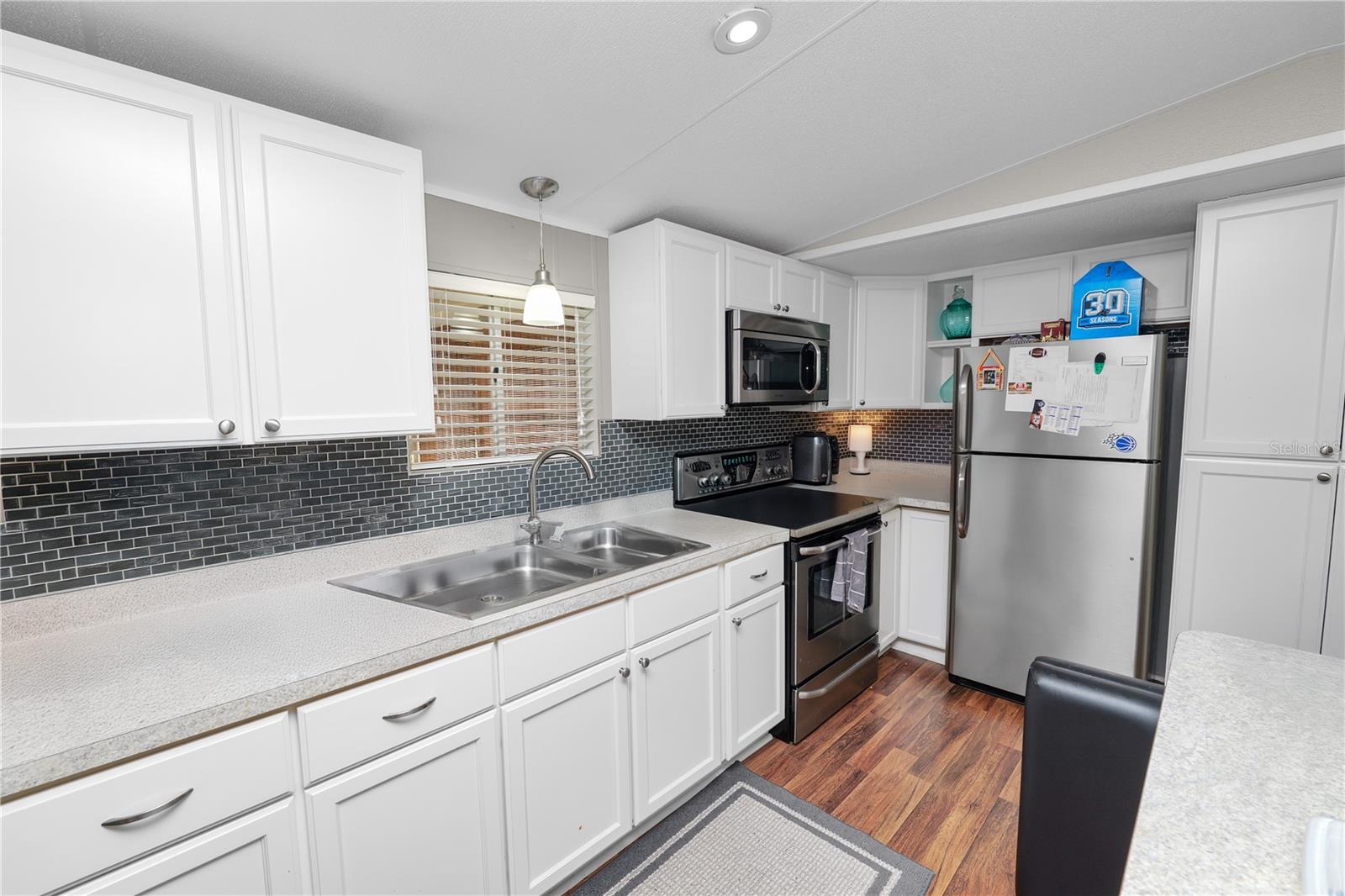 Image 12 of 34 For 710 Socrum Loop Road 14