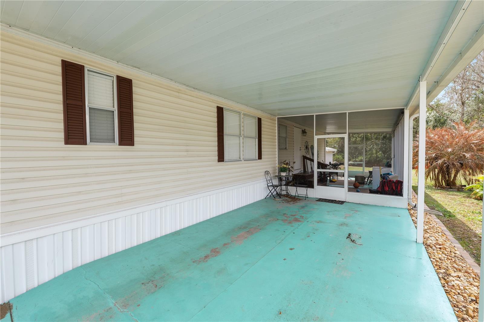 Image 4 of 34 For 710 Socrum Loop Road 14