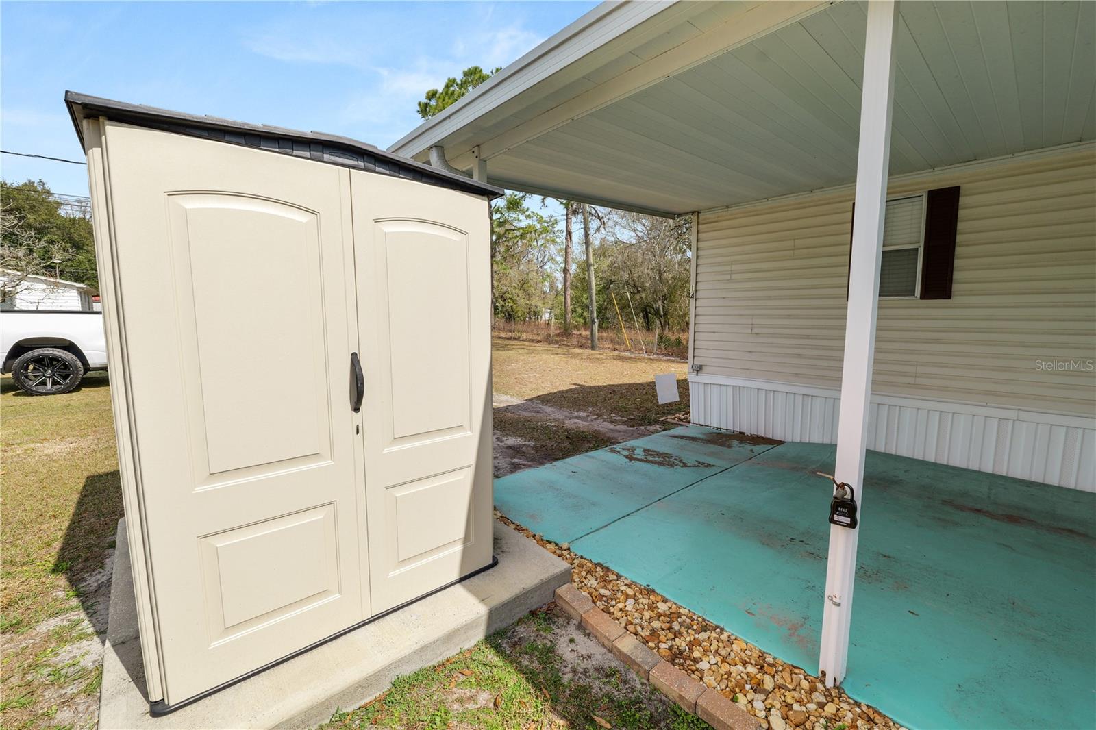 Image 5 of 34 For 710 Socrum Loop Road 14