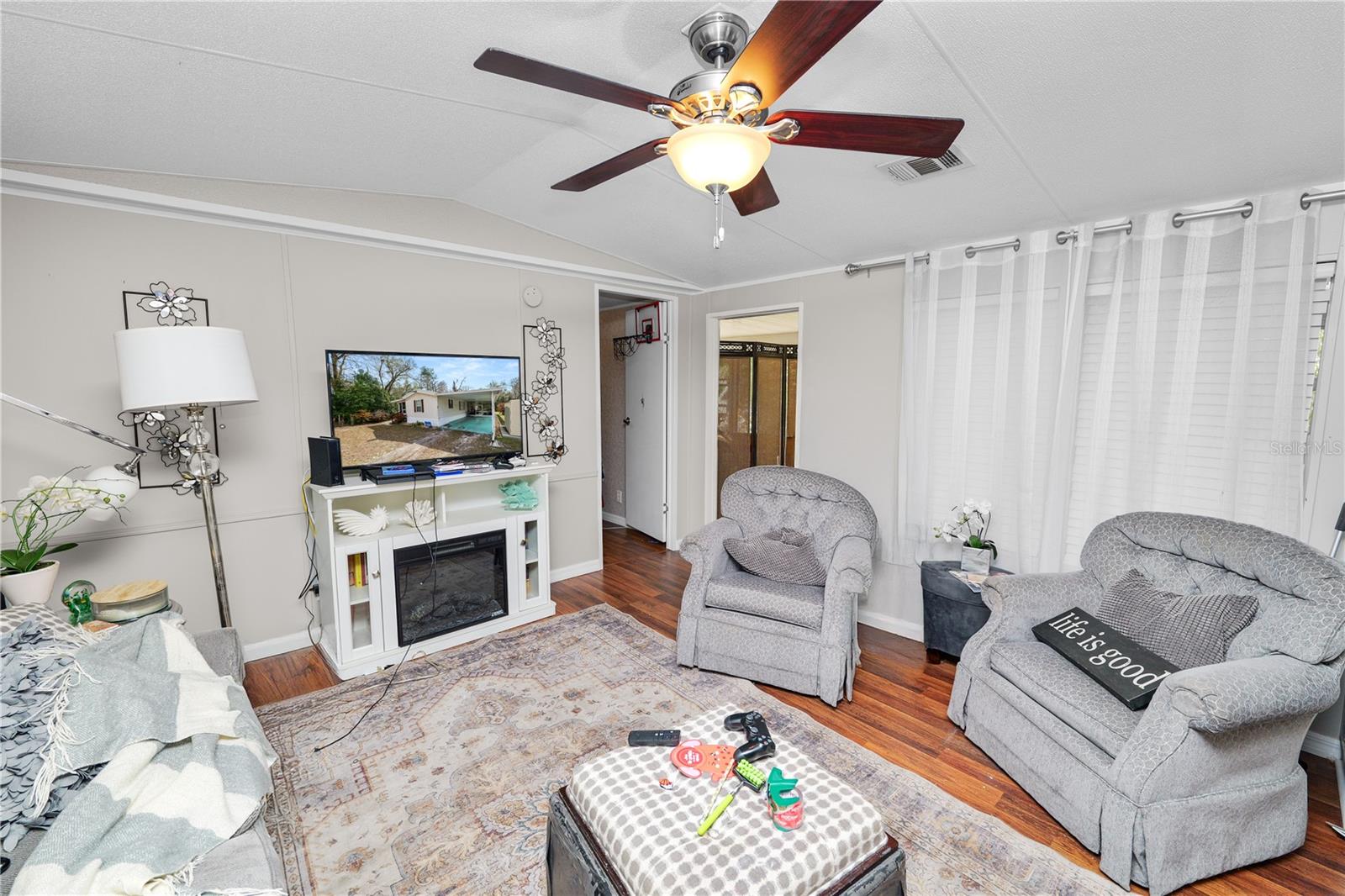 Image 9 of 34 For 710 Socrum Loop Road 14