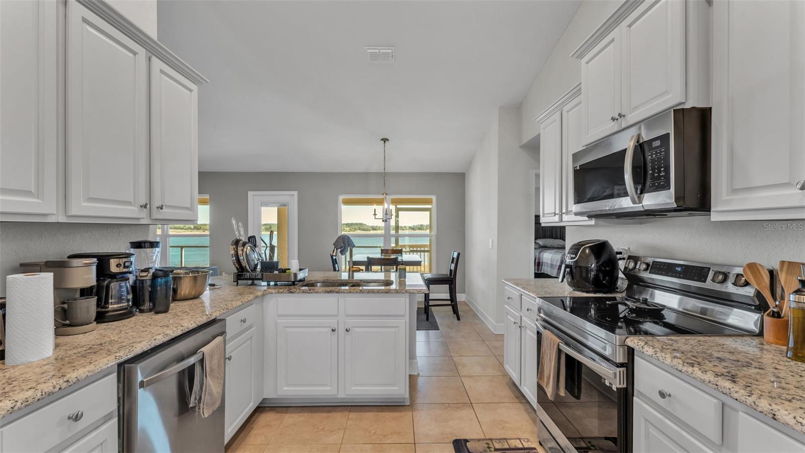 Image 13 of 43 For 4724 Brookshire Court