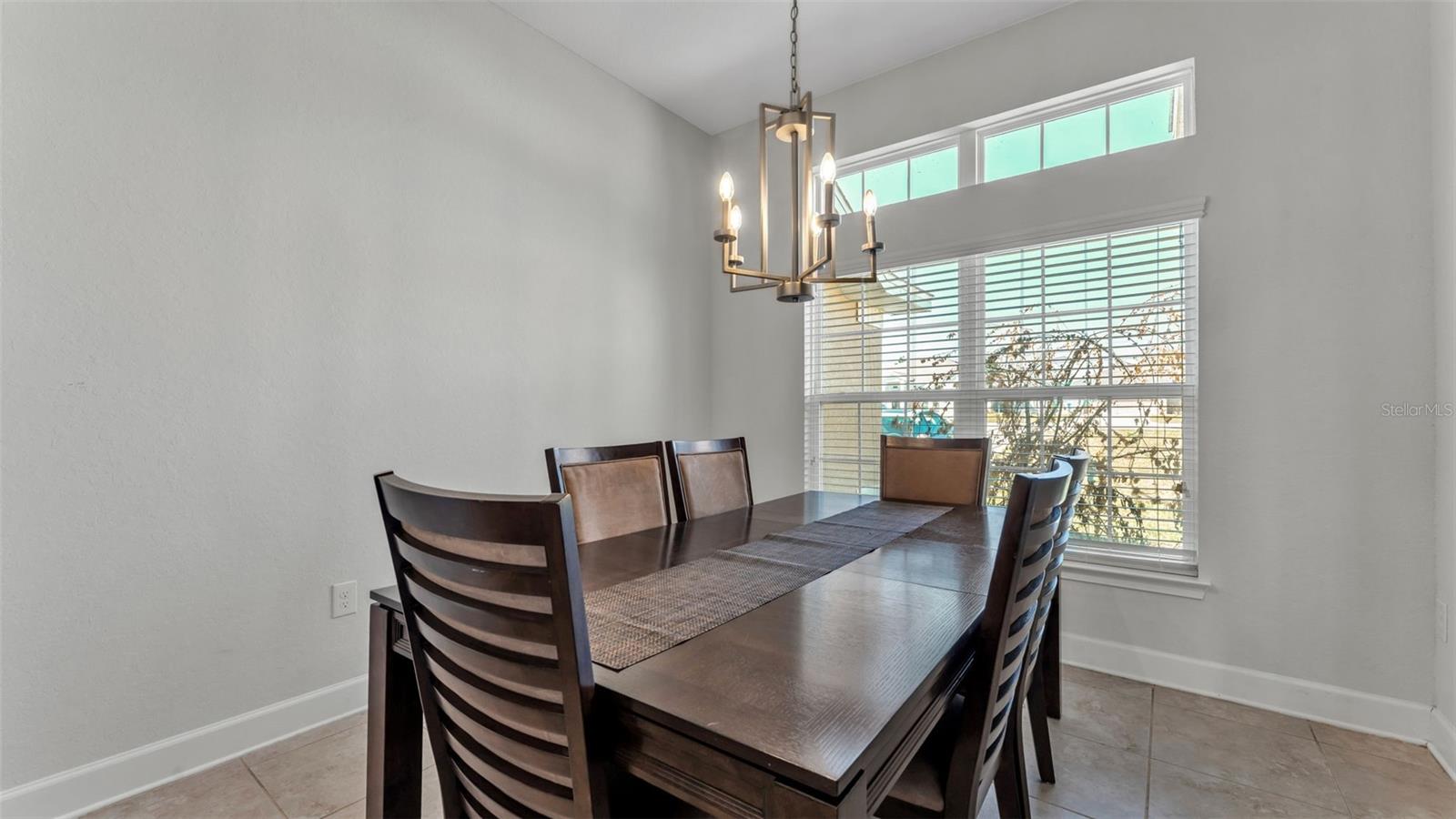 Image 14 of 43 For 4724 Brookshire Court