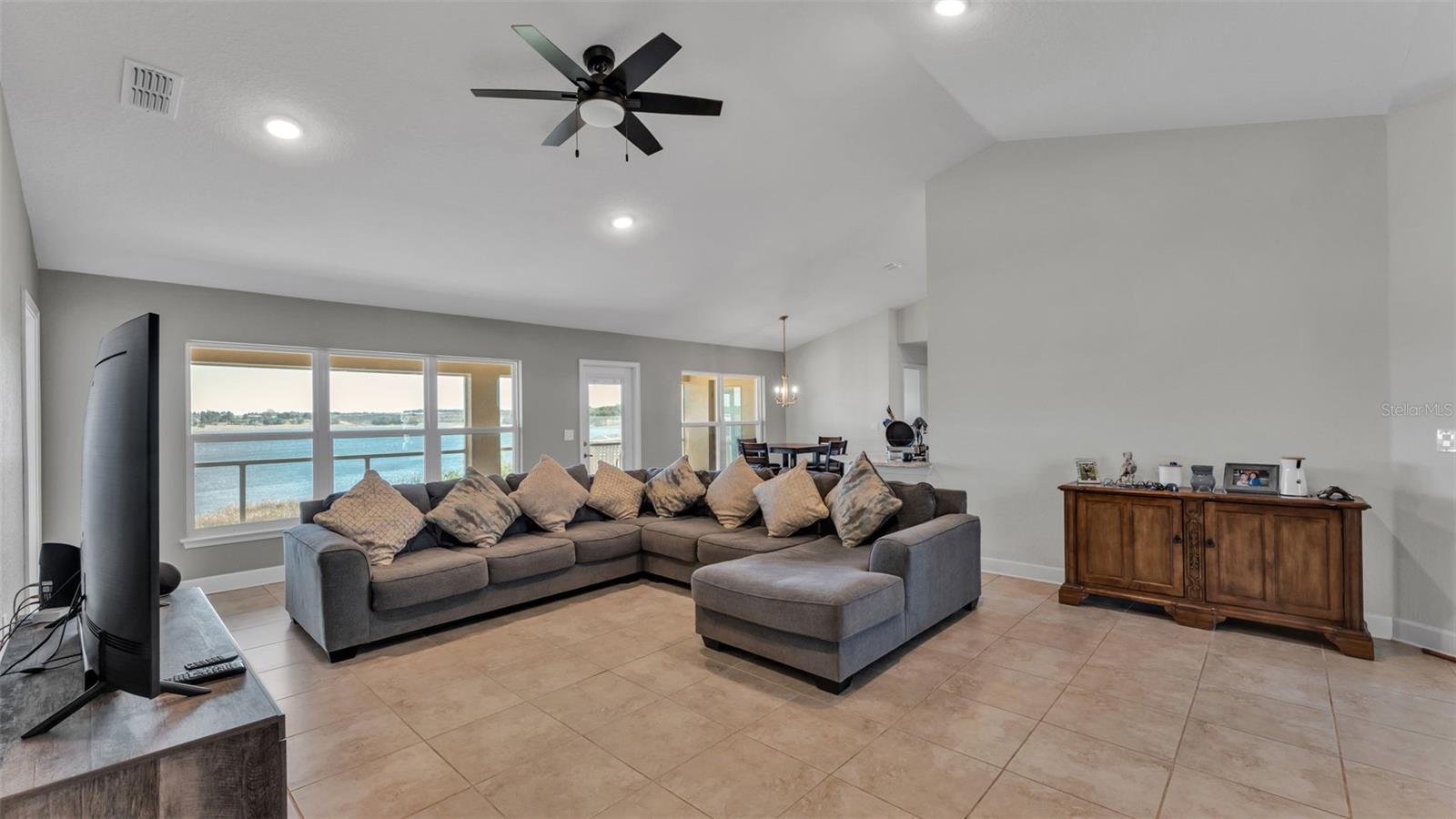 Image 7 of 43 For 4724 Brookshire Court