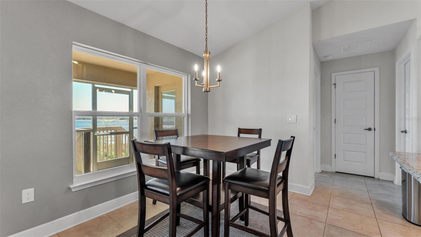 Image 8 of 43 For 4724 Brookshire Court