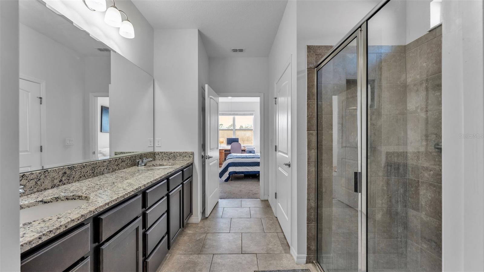 Image 23 of 53 For 2772 Canyon Crest Drive